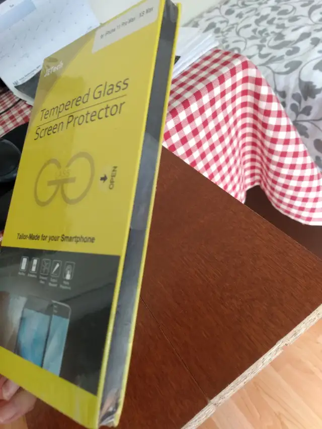 JETech Screen Protector for iPhone 11 Pro Max and iPhone Xs in Cell Phone Accessories in Oshawa / Durham Region - Image 4