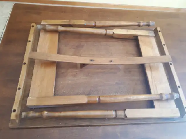 Wooden Table $140 - Excellent condition. Downsizing! in Hutches & Display Cabinets in Ottawa - Image 6