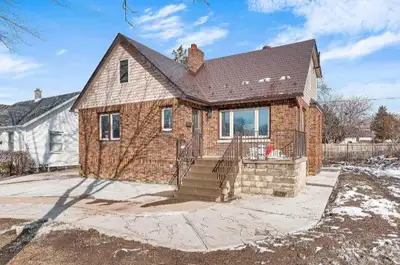 3 bed - 1 bath unit for rent