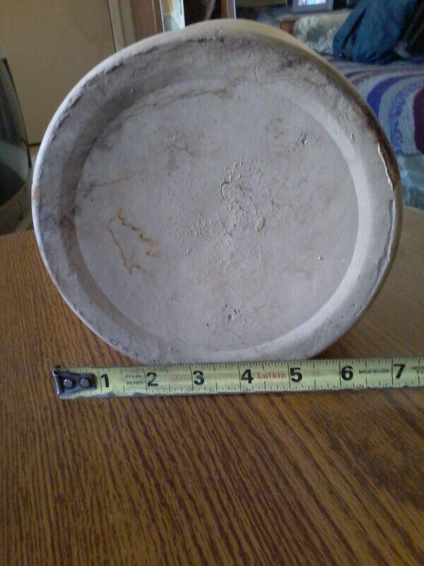 Rare Antique 1850 stone crock,pickling jar with sealer $120 in Arts & Collectibles in Cambridge - Image 3