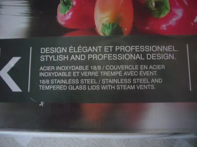 WORK " RÉMY OLIVIER " NEUF in Other in Québec City - Image 3