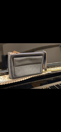 Brand New Authentic Louis Vuitton Paris special edition purse  