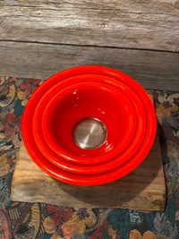 NEW Vintage PYREX Set of 3 Red Nesting Mixing Bowls - USA
