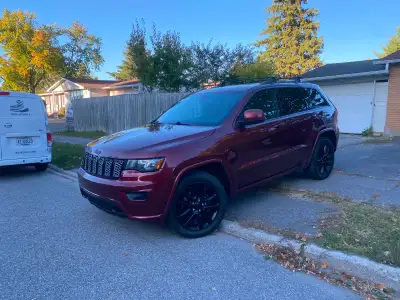 Description Description 2018 Grand Cherokee altitude. In very good condition . We replaced router an...