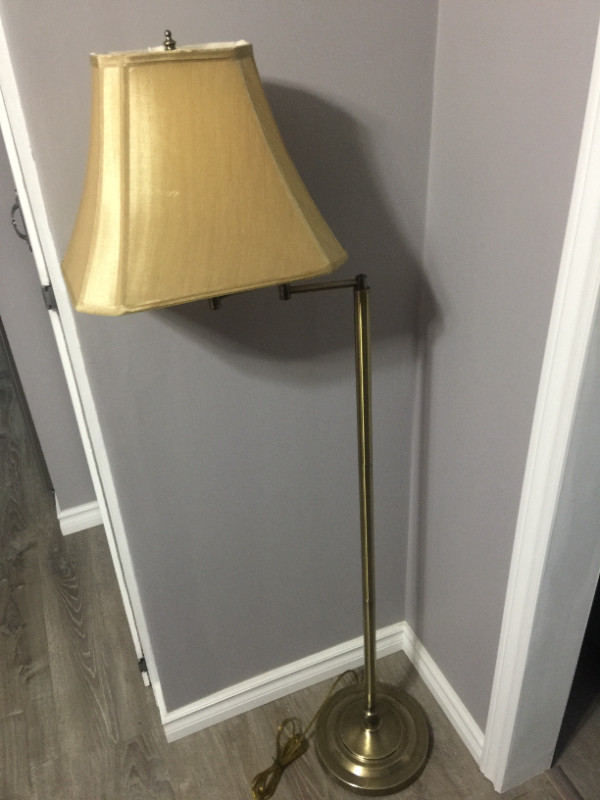 Brass Lamp in Indoor Lighting & Fans in Pembroke - Image 2