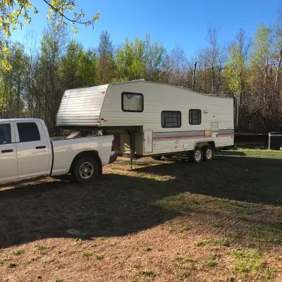 Bought at an auction, no time for it. Suggested uses; - RV (TLC required) - Worksite office/tool cri...
