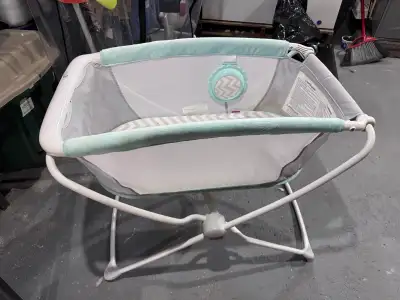 Foldable bassinet Pickup Burnstown