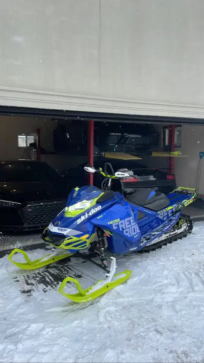 Selling my Freeride as I don’t feel I ride it near enough.. had it since 2020, only 1,200kms on it....
