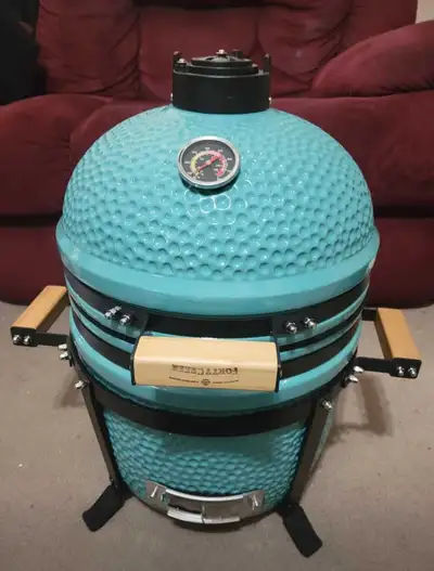 mini big green egg smoker - new unused, View more