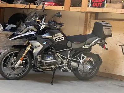 2019 BMW R1250 GS I am selling my 2019 BMW R1250GS in like new condition. With only 36,500 km on the...