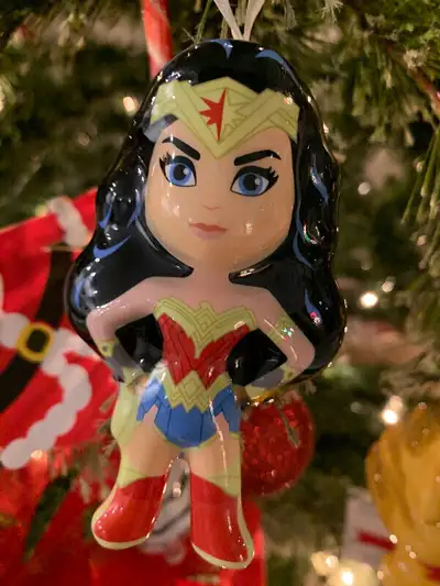 Wonder Woman - Hallmart Découpage Christmas ornament, View more