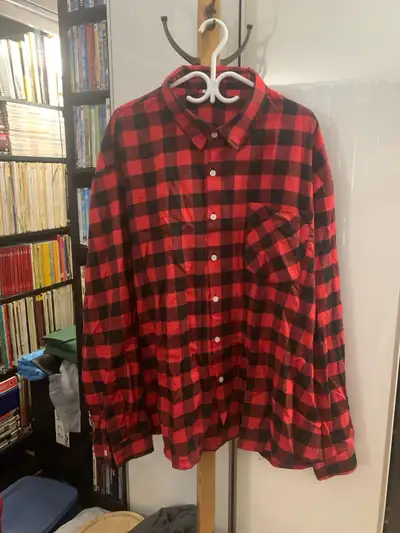 Chemise carotté rouge et noire à manches longues Grandeur 54-56 ou 5X