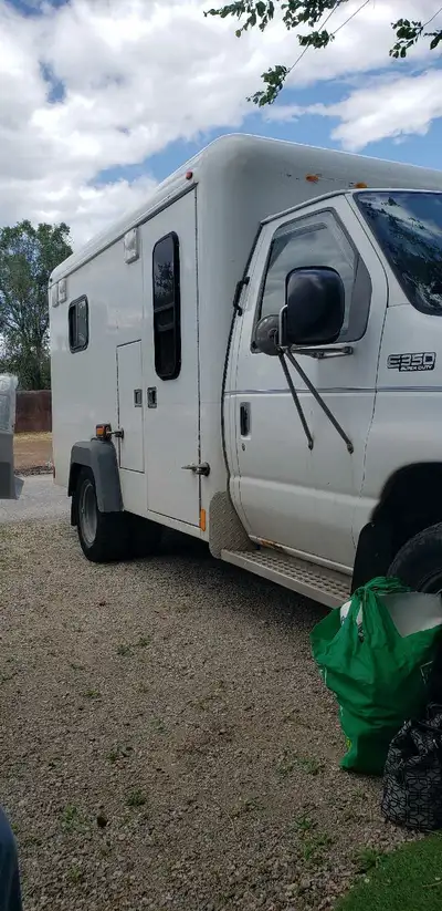 Former ambulance. 375,000 kms on a 7.3 turbo diesel bulletproof engine. Many extras including a sola...