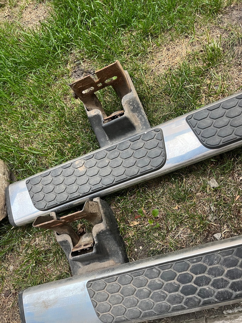 Side steps / running boards dodge ram 1500 2011 Auto Body Parts