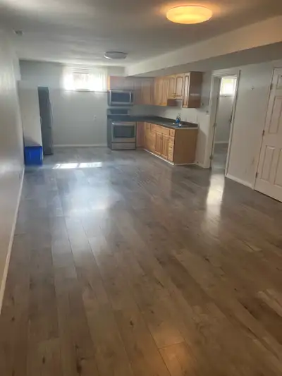 This is a 3-bedroom & 1 washroom unfurnished basement suite located in Copper Ridge. No pets/drugs/i...