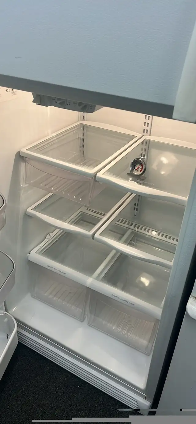 Used perfect condition Refrigerators Appliances 30 Days Warrant in Refrigerators in Kitchener / Waterloo - Image 8