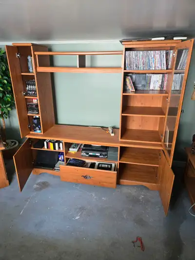 Armoire De Television Avec Grande Table Et Petite Table, View more