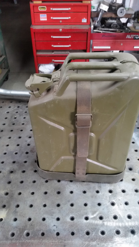 military gas cans in Arts & Collectibles in Kitchener / Waterloo - Image 2