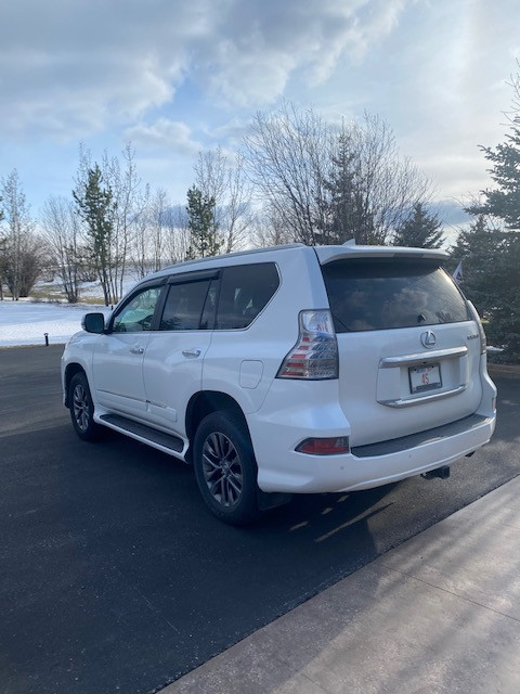 2016 LEXUS GX 460 EXECUTIVE FOR SALE in Cars & Trucks in Calgary - Image 3