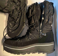 Pajar Winter snow waterproof boots size 9