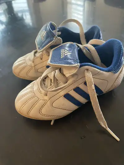 soccer cleats - Kids size 9K, View more