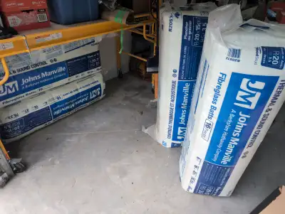 4 bags of fibreglass insulation left over from project. Partial bag can be tossed in for free if wan...