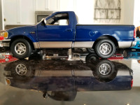 1:18 Diecast ERTL American Muscle Ford F-150 Pickup Truck Blue