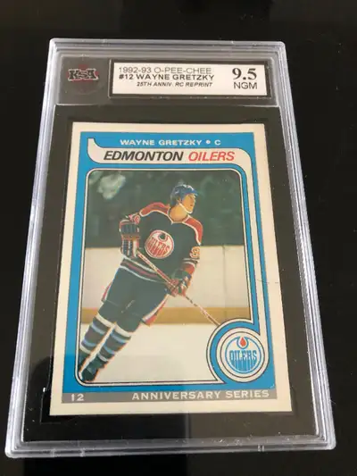 Check out my other listing’s lots of Matthews and Gretzky cards