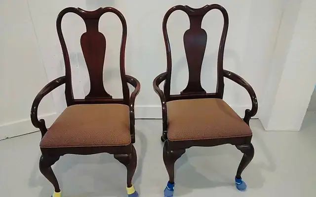 Mahogany Table 6 chairs + 2 Leafs & Buffet Hutch63654759118467123