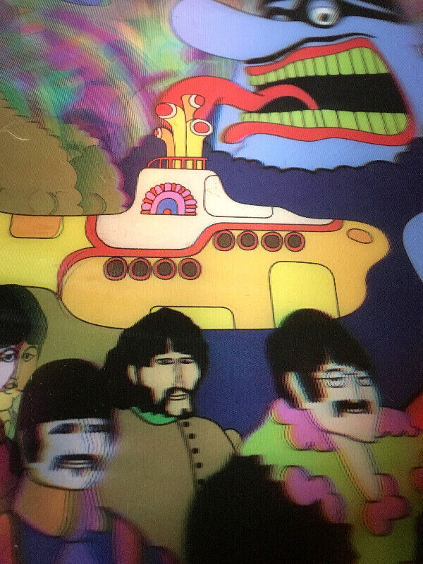 VTG 17”x 11" 3D Lenticular - The Beatles Yellow Submarine dans Art et objets de collection  à Région de Mississauga/Peel - Image 3