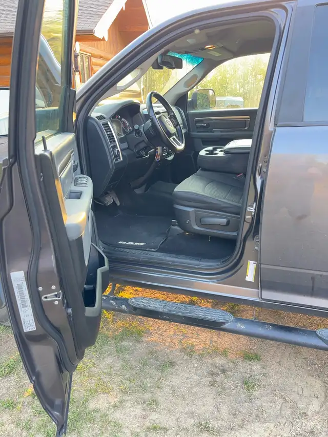 2020 Dodge ram 1500537541407073249286