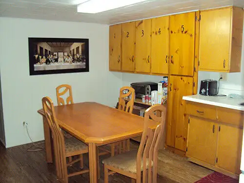 Chambre pour travailleur au centre-ville de Rivière-du-Loup in Room Rentals & Roommates in Rimouski / Bas-St-Laurent - Image 6