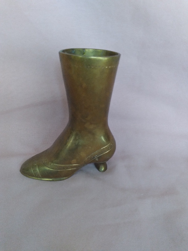 Vintage Jaison Indian Brass Boot in Arts & Collectibles in Barrie - Image 3