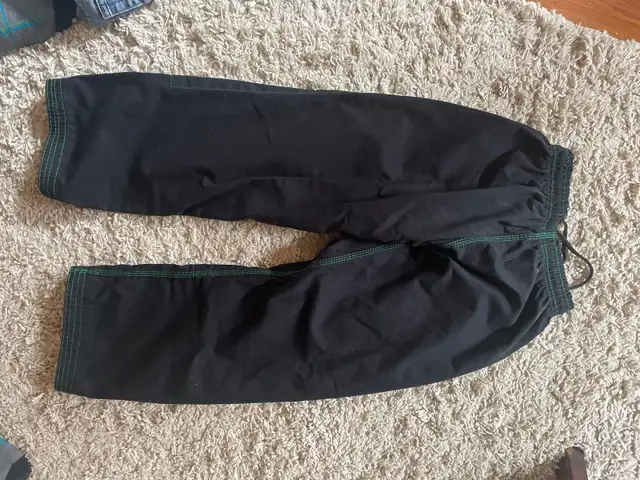 2 Kids jujitsu suits 6-9 and 10-13. Near new condition. in Kids & Youth in Calgary - Image 8