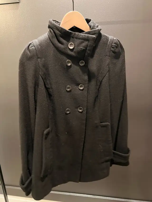 Winter Coat (women)- Wool- Black- size XS - Zara - Like New in Women's - Tops & Outerwear in Kitchener / Waterloo - Image 2
