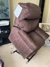 The Brick Power Lift Chair