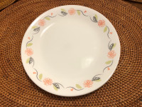Corelle Vitrelle Tangerine Garden Milk Glass Dinner/Salad Plates