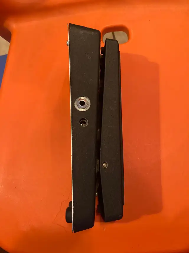 Crybaby Wah Pedal - GCB-95 in Guitars in City of Toronto - Image 5