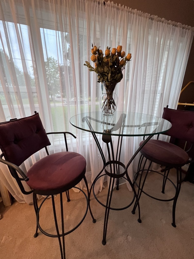 30” Glass top wrought iron Bistro table with Swivel Chairs Dining