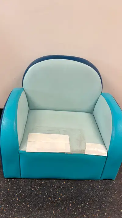 PICKUP LOCATION: Cranston SE. Non-smoking, no pets. E-transfer preferred. No holds without payment S...