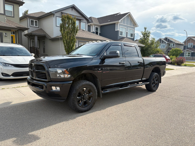 2017 Ram 3500 SLT 4x4 Crew Cab Short Box 6.7L Cummins Diesel in Cars & Trucks in St. Albert