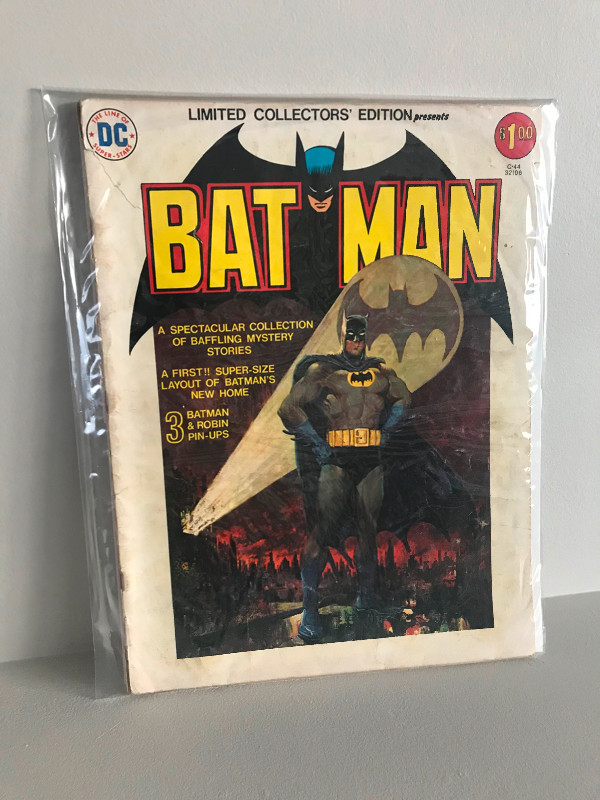 Batman: DC Treasury Edition in Comics & Graphic Novels in Strathcona County