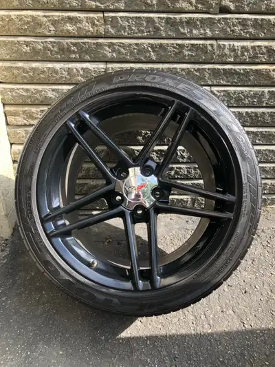 4 Mags Originaux Noir Corvette Z06 2008, 2 Noirs Powder Coater (Noir Lustré) et 2 Noir No Pader. 2 A...