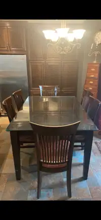 kitchen table and 6 chairs