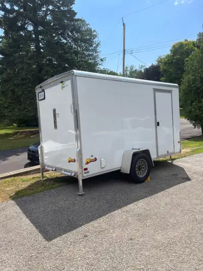 Make - Neo , Year 2023 Model - Nav, V- nose all aluminum sold by Miska Trailers 2” ball, rear stand...
