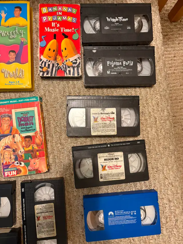 Kids VHS movies $1 and up in CDs, DVDs & Blu-ray in Oakville / Halton Region - Image 5