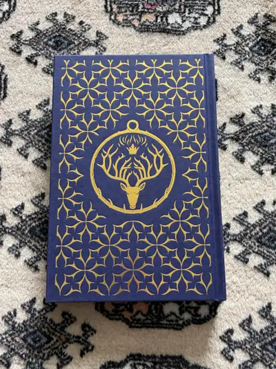 Throne of Glass ( collectors edition), View more