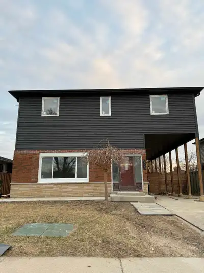 Availabje JUNE 1st -Beautiful renovated tri level house in Forest glade, all amenities closer school...