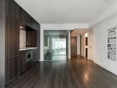 Yorkville 2 Bd 2Wr For Rent