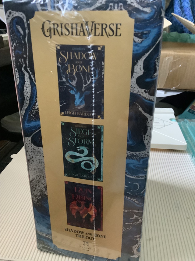 Shadow and Bone Trilogy Boxset - NEW in Fiction in Kingston - Image 2